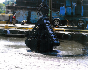 Specialized environmental dredging bucket